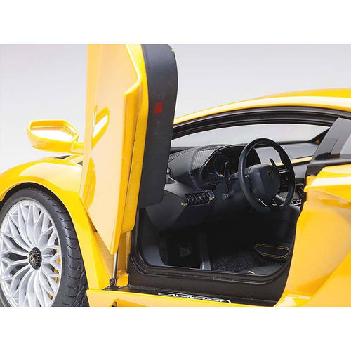 1/18 Model Car F678731