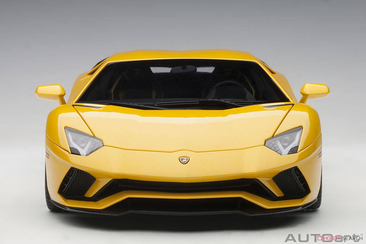 1/18 Model Car F678731