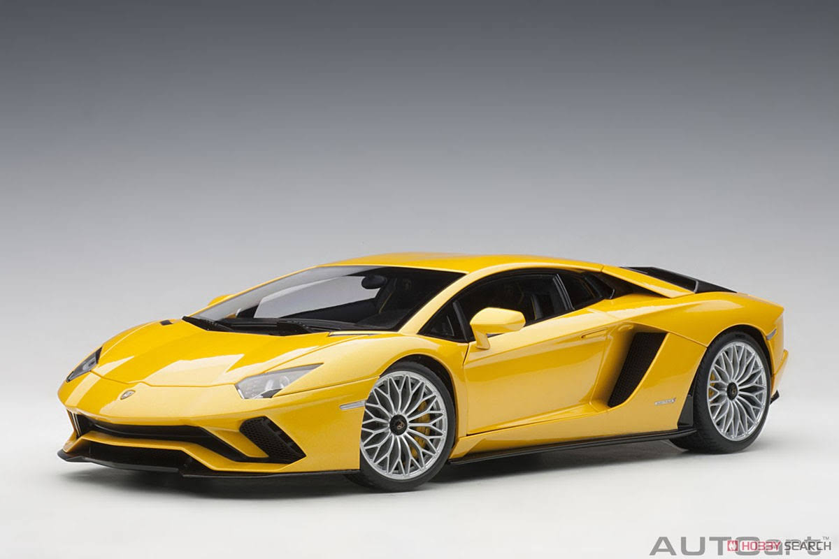 1/18 Model Car F678731