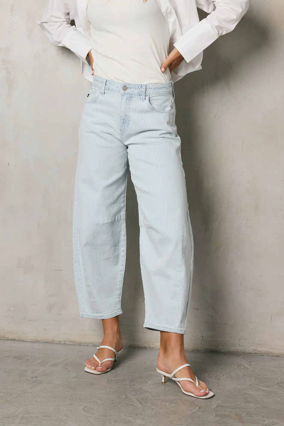 Striped Barrel Jeans L2398